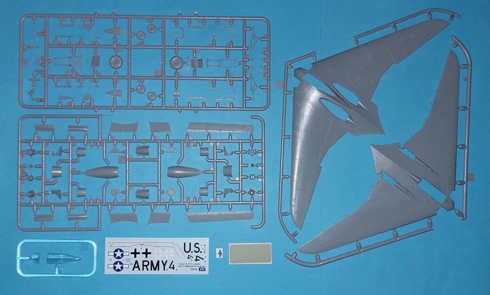 AMP 1/72 early Horten Ho-IX V11, německý bezmotorový kluzák, druhá světová válka